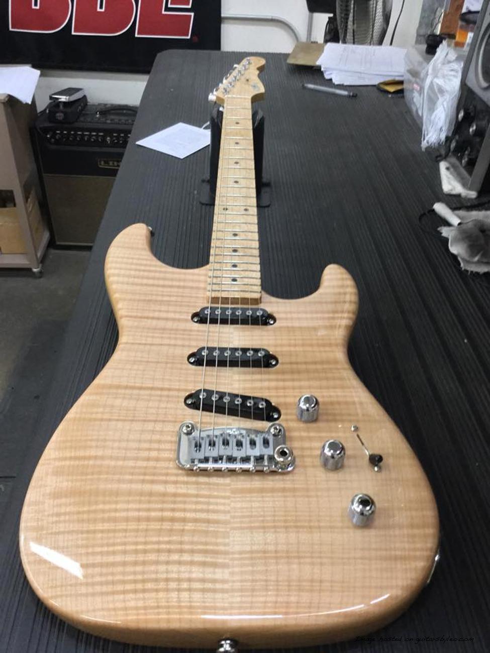ClearGloss_Flamed_Maple_top