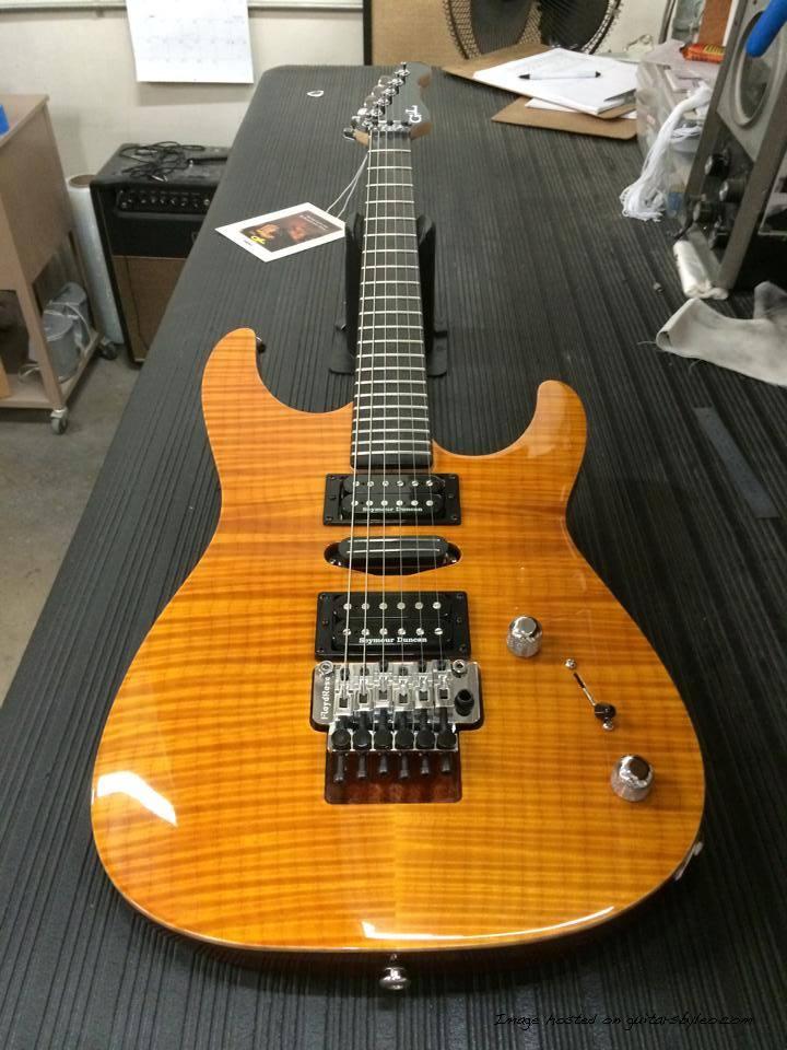 Honey_Flamed_Maple_top