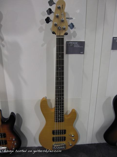 Tribute L-2500 Carved Top bass