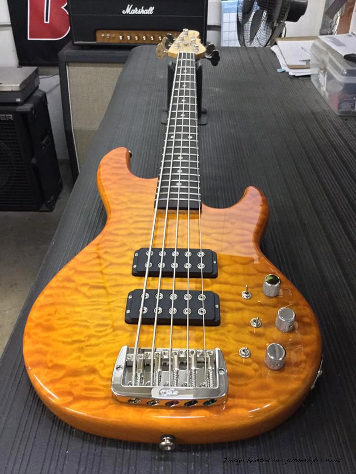 L-2500-Honeyburst-on-Quilted-Maple