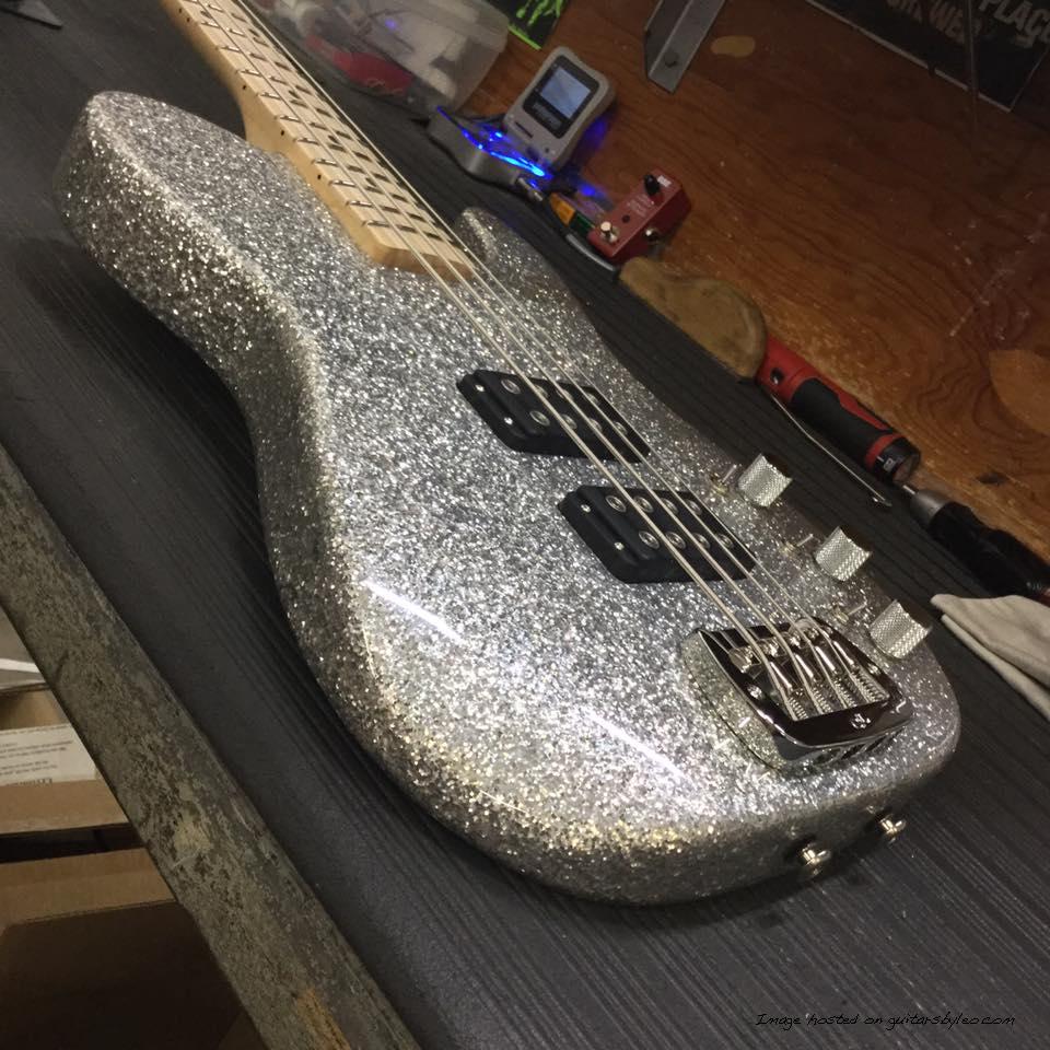 ASAT Bass in Silver Metal Flake with arm contour