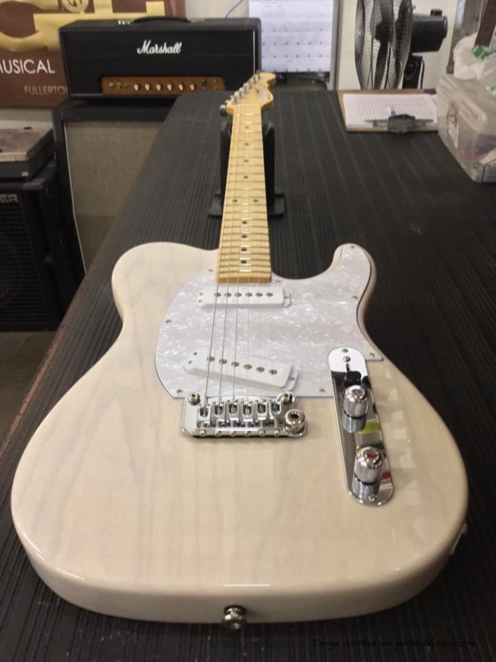 ASAT Special in Blonde over swamp ash DFV pearl guard