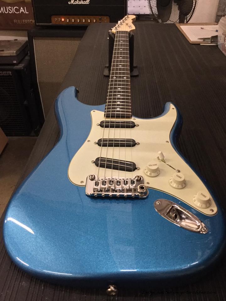  Legacy Special in Lake Placid Blue Metallic CLF170405 