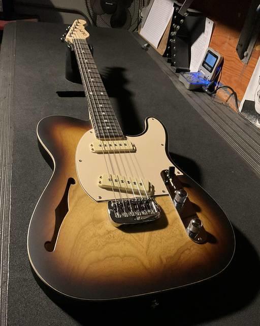 ASAT Special Semi-Hollow in Tobacco Sunburst Frost over swamp ash