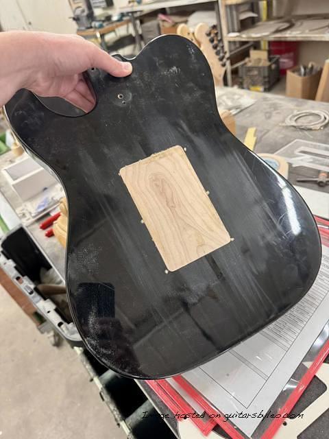 1985 G&L Broadcaster-04