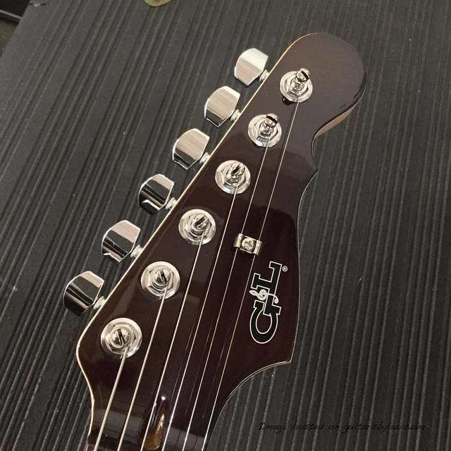CLF1703039 headstock