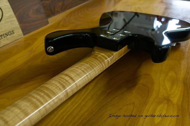 Custom Shop SB 1 in Jet Black over Alder-8