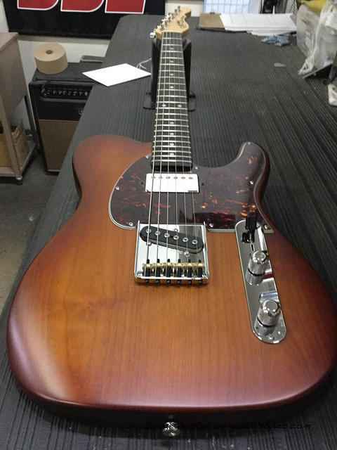 Old-School-Tobacco-Sunburst-Frost 001