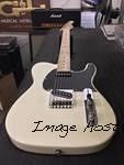 Fullerton Standard AC in Vintage White2