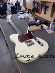 CS ASAT Classic in Vintage White nitro-2